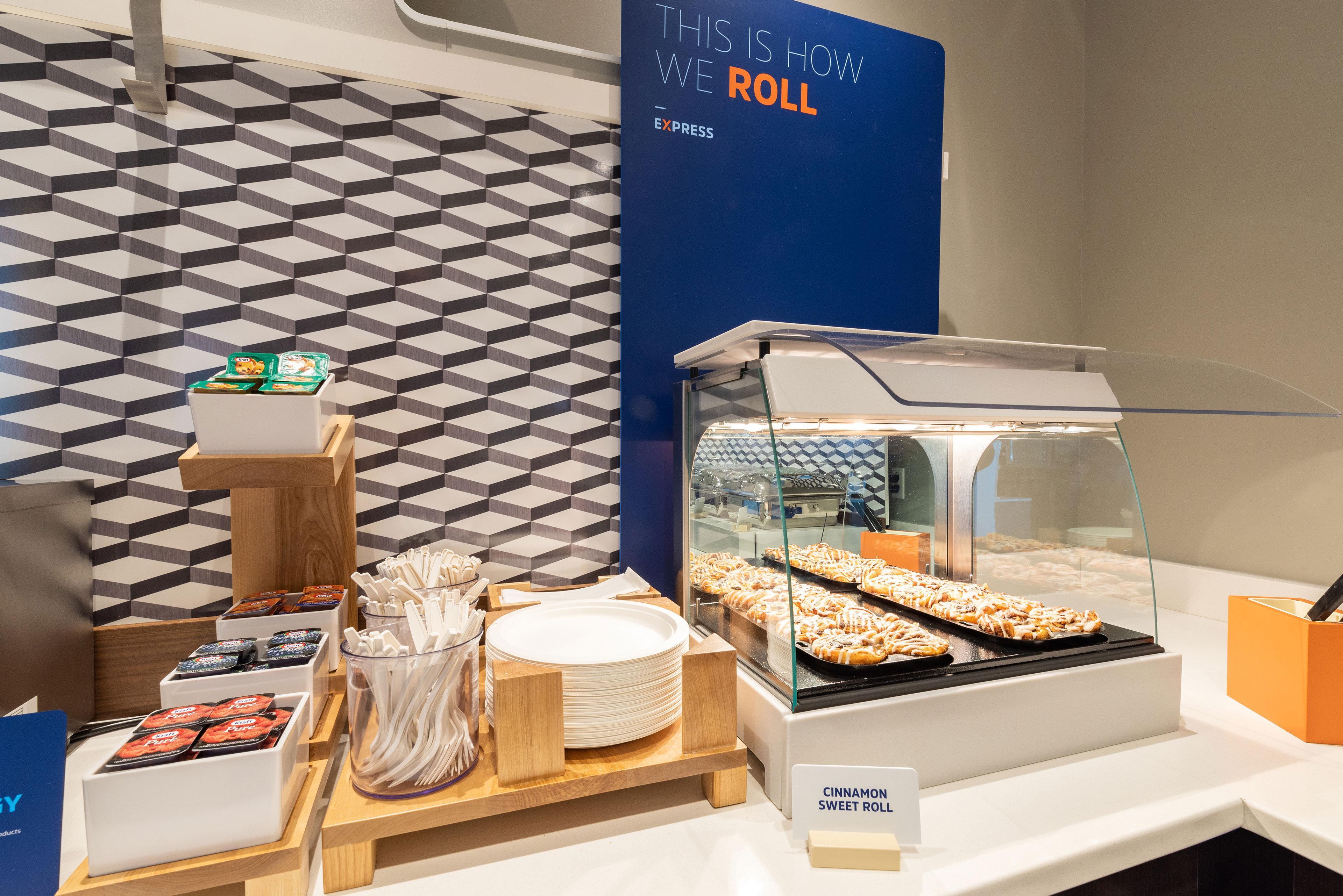 Holiday Inn Express & Suites Fairmont By Ihg Exteriör bild